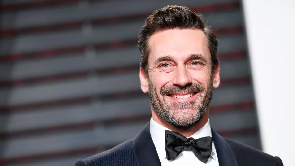 Jon Hamm: Makes Mature Look Effortless With  His Sharp Suits and Deep Voice