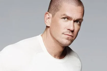 Steve Howey: Confidence, Laid-Back Swagger, and Grown-Man Charm