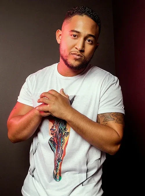 Tahj Mowry: Smooth Confidence and Grown Charm