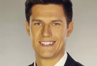 Trevor Ault: Rising News Anchor With Camera Confidence
