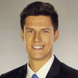 Trevor Ault: Rising News Anchor With Camera Confidence