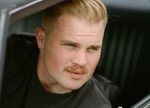 Zach Bryan: Raw Voice and Country Edge