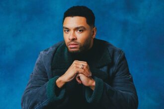 Man Candy of the Week (Apr 12–18): Regé-Jean Page