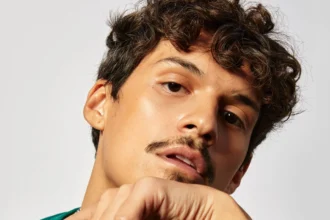 Omar Apollo: Smooth Vibes and Spicy Energy