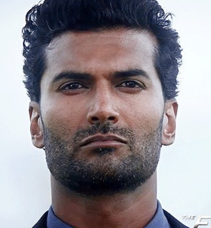 Sendhil Ramamurthy